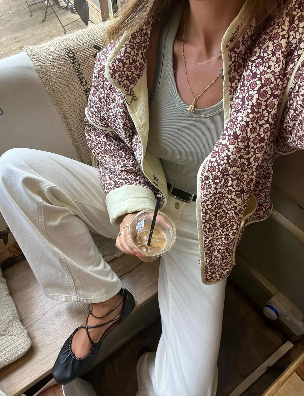 Quilted Jacket for Women Cropped Lightweight Cardigan Floral Print Quilted Puffy Jackets Long Sleeve with Pocket